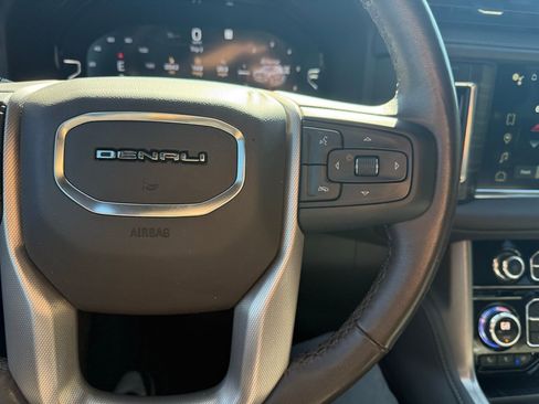 Used 2022 GMC Yukon Denali image 20