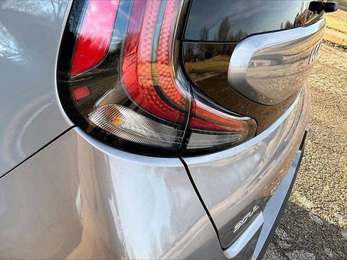 Certified 2025 Kia Soul EX image 31