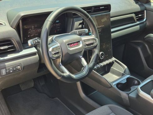 Used 2025 GMC Terrain Elevation AWD/4WD image 14