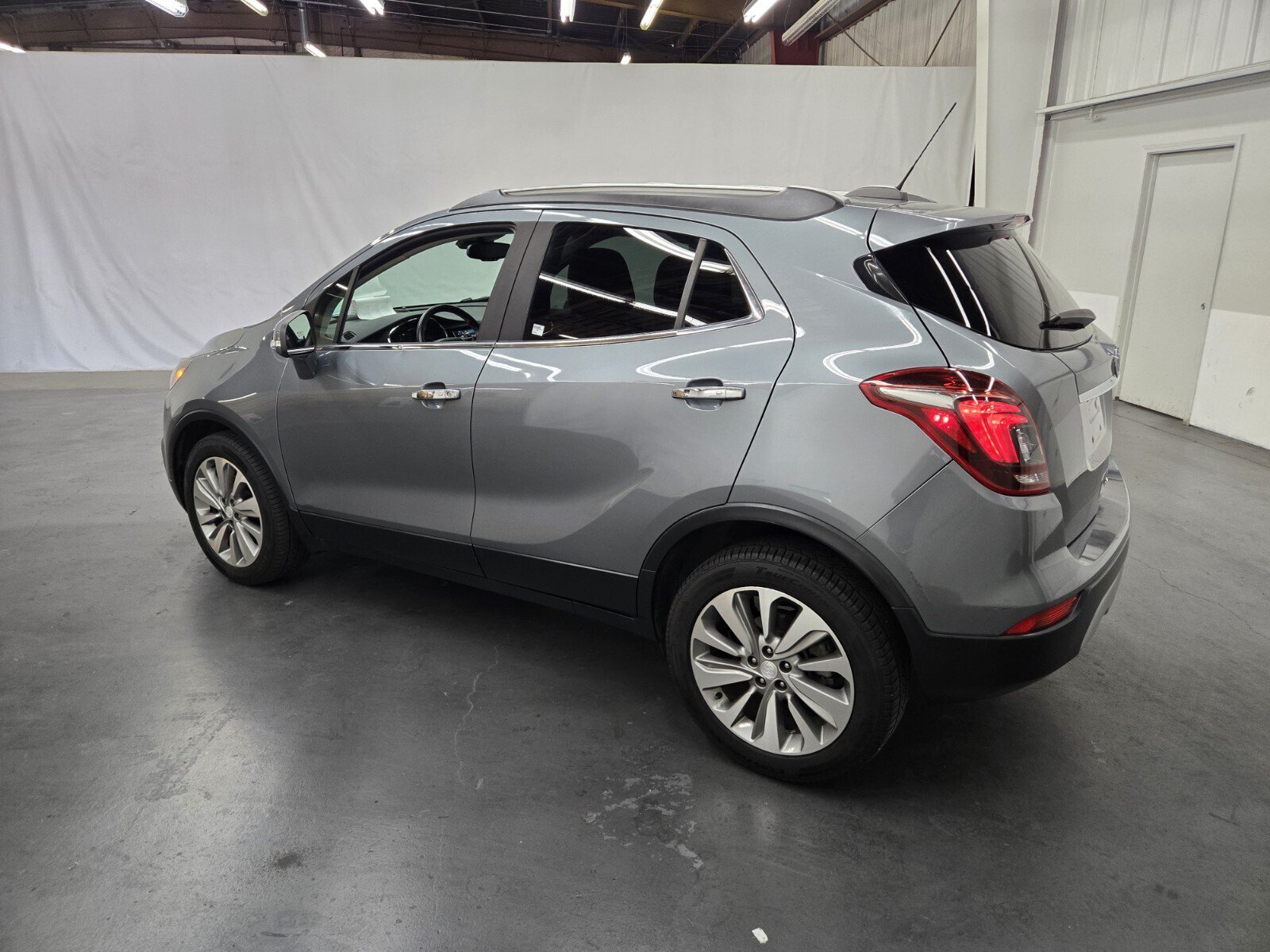Used 2019 Buick Encore Preferred FWD image 3