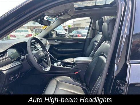 Certified 2023 Jeep Grand Cherokee L Limited AWD/4WD image 15