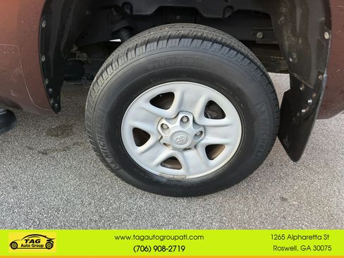 Used 2017 Toyota Tundra SR5 w/ SR5 Upgrade Package RWD image 16