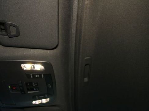 Used 2022 Toyota Sienna XSE w/ XSE Plus Package image 30