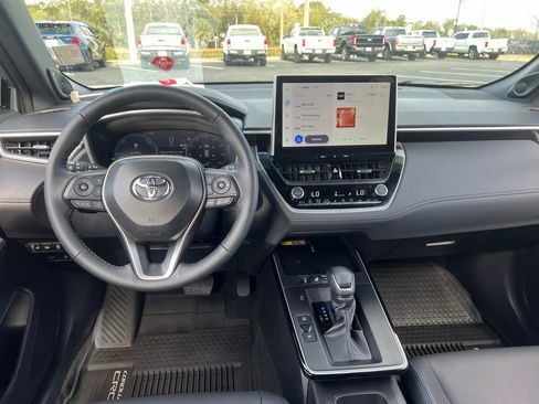 Certified 2026 Toyota Corolla Cross XSE w/ Convenience Package image 15