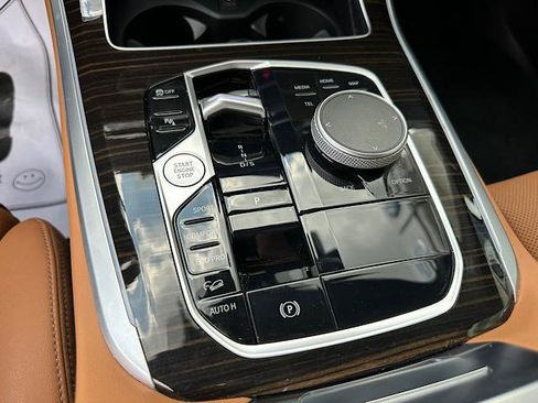 Certified 2025 BMW X5 xDrive40i w/ Premium Package AWD/4WD image 25