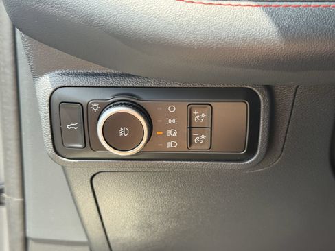 Certified 2025 Ford Explorer ST-Line AWD/4WD image 35