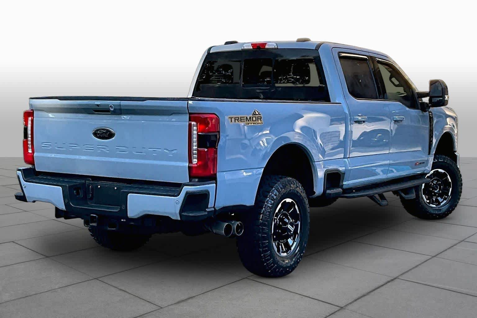 Used 2025 Ford F250 Lariat w/ Lariat Ultimate Package AWD/4WD image 13