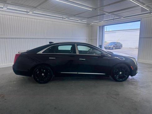 Used 2017 Cadillac XTS Luxury FWD image 4