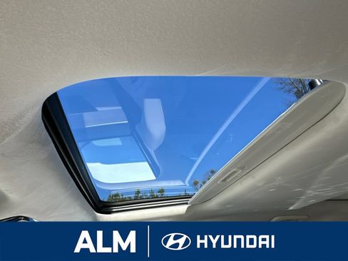 New 2025 Hyundai Santa Fe Calligraphy FWD image 16