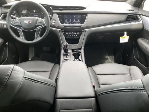 New 2025 Cadillac XT5 Premium Luxury image 9