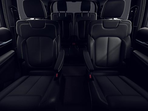 New 2026 Jeep Grand Cherokee L Limited AWD/4WD image 3