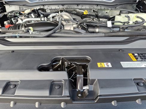 New 2026 Ford F250 Lariat w/ Black Appearance Package image 19