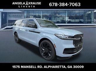 New 2025 Lincoln Navigator L Reserve w/ Jet Appearance Package AWD/4WD video 1