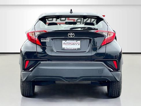 Used 2019 Toyota C-HR LE image 6