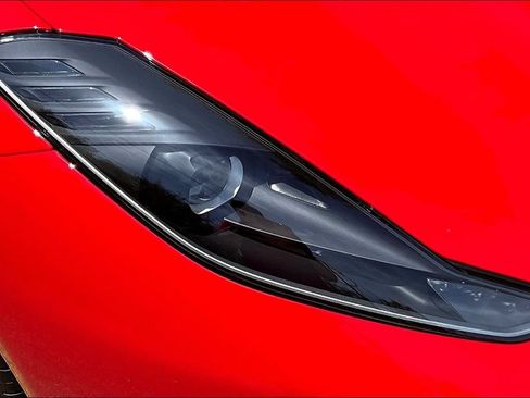 Used 2022 Ferrari 812 Competizione RWD image 26
