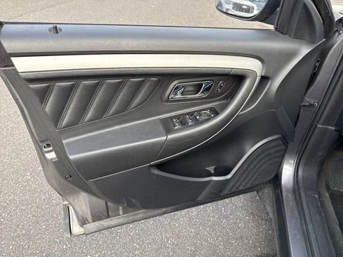 Used 2013 Ford Taurus SEL image 15