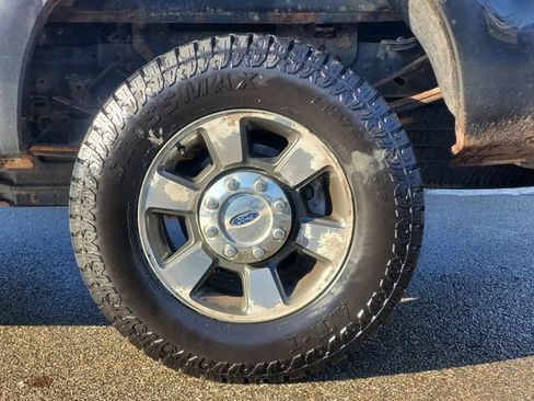 Used 2012 Ford F250 XLT w/ Advanced Security Group image 30