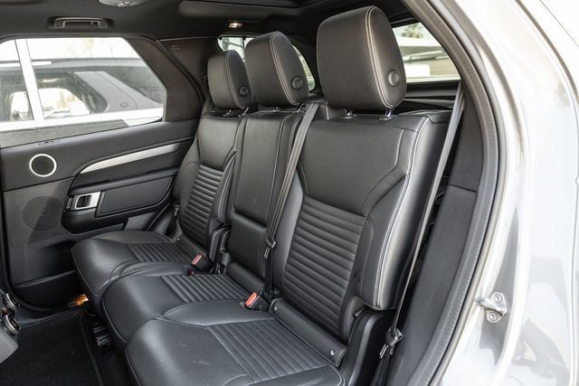 Used 2023 Land Rover Discovery S R-Dynamic AWD/4WD image 14