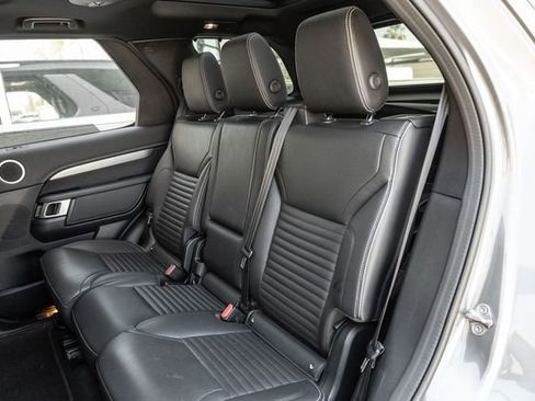 Used 2023 Land Rover Discovery S R-Dynamic AWD/4WD image 14