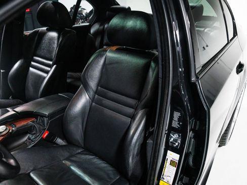 Used 2007 BMW M5 image 18