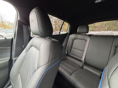 Used 2025 Buick Envista Sport Touring image 39