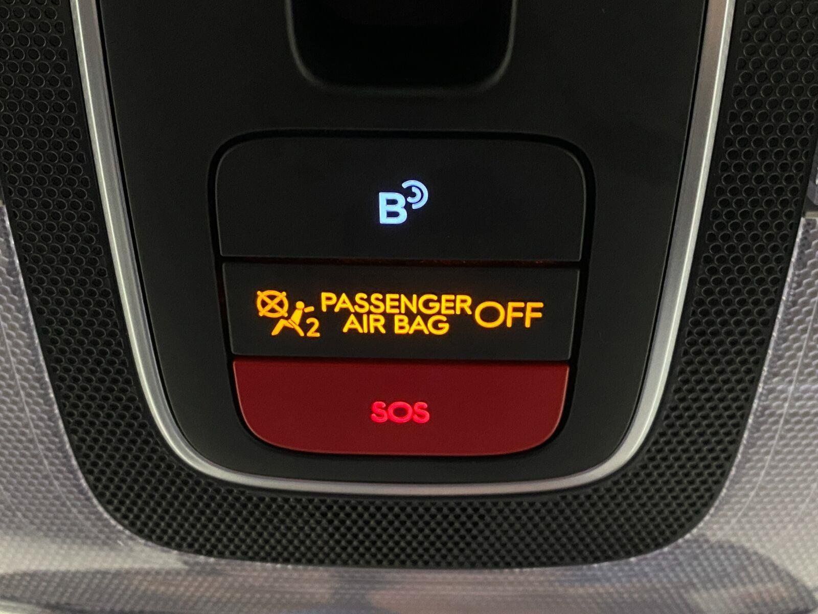 Certified 2025 Hyundai Elantra SEL FWD image 28
