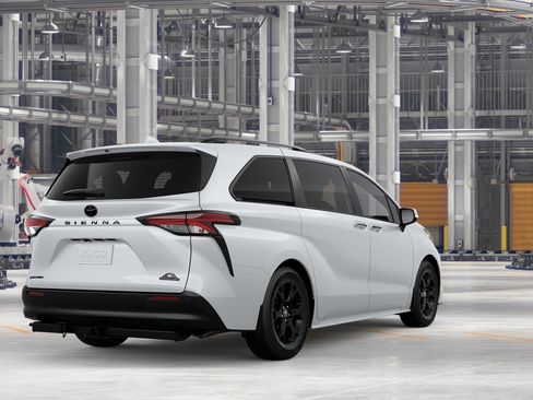 New 2026 Toyota Sienna XLE Woodland Edition AWD/4WD image 9