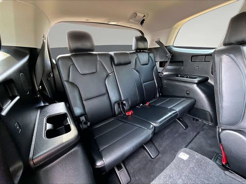 Used 2025 Kia Telluride S AWD/4WD image 28