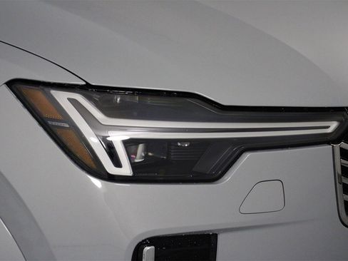 New 2026 Volvo XC90 T8 Plus image 14