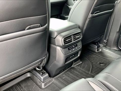 Certified 2025 Honda Pilot EX-L image 33