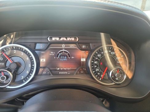 Used 2022 RAM 1500 Laramie AWD/4WD image 31