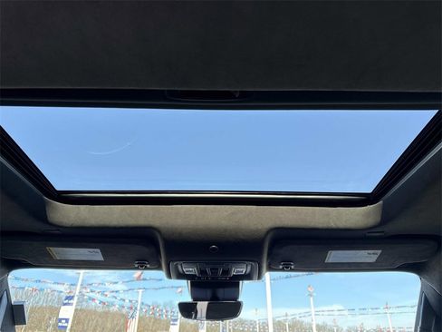 Used 2023 GMC Sierra 1500 AT4X image 25