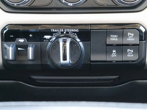 Used 2021 RAM 1500 Laramie image 19