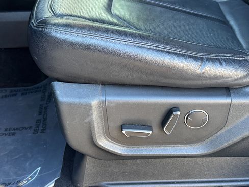 Used 2019 Ford Expedition Limited w/ Equipment Group 301A image 25