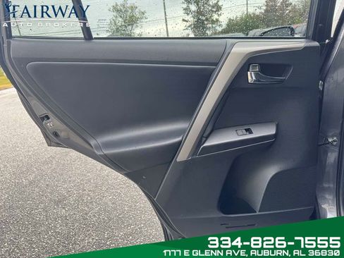 Used 2018 Toyota RAV4 XLE image 28