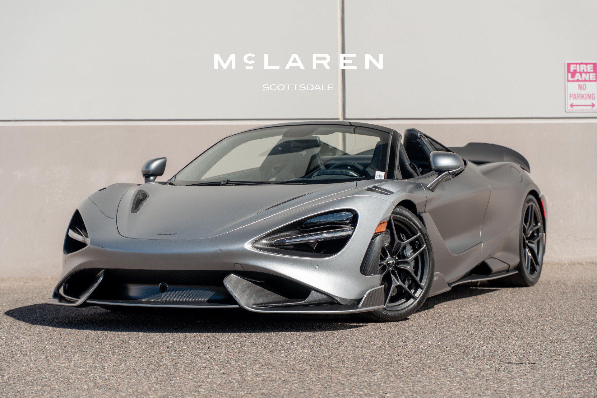Used 2022 McLaren 765LT RWD image 2