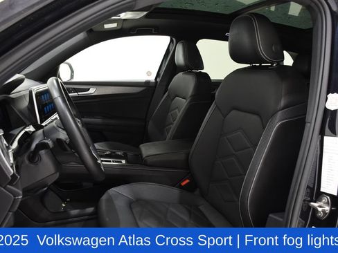 Used 2025 Volkswagen Atlas Cross Sport SE FWD image 21