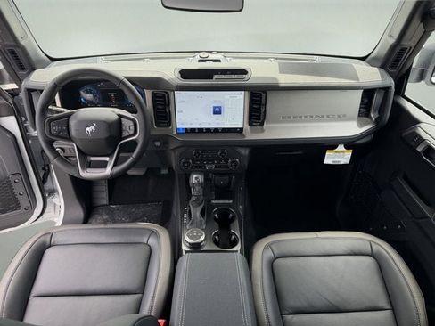New 2026 Ford Bronco Outer Banks AWD/4WD image 11