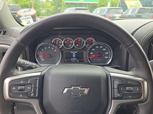 Certified 2021 Chevrolet Silverado 1500 LT Trail Boss w/ LPO, Dark Essentials Package AWD/4WD image 35