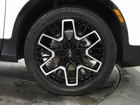 Used 2023 Chevrolet Blazer RS w/ Driver Confidence II Package image 12