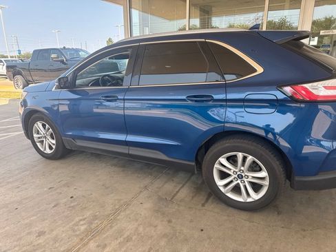 Used 2020 Ford Edge SEL w/ Convenience Package FWD image 11