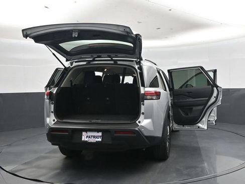 Used 2024 Nissan Pathfinder SV AWD/4WD image 51
