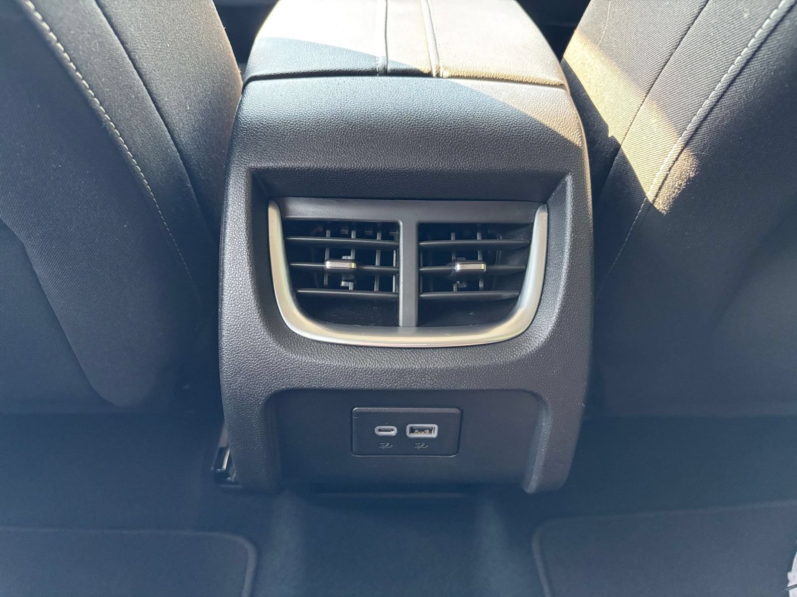 Used 2025 Chevrolet Blazer LT FWD image 22