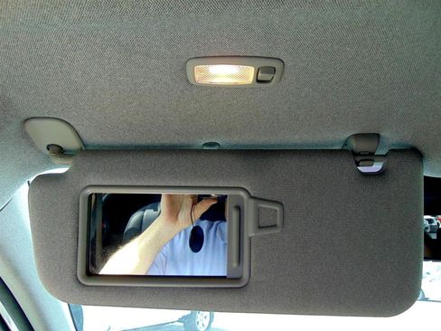 Used 2023 Hyundai Santa Fe Limited image 24