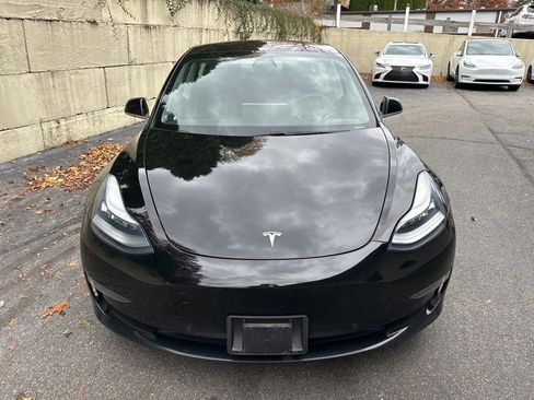 Used 2018 Tesla Model 3 Mid Range image 2