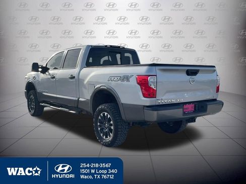 Used 2019 Nissan Titan PRO-4X image 8
