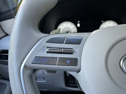 Used 2024 Hyundai Palisade Limited image 16