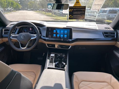 New 2026 Volkswagen Atlas Cross Sport SE image 10