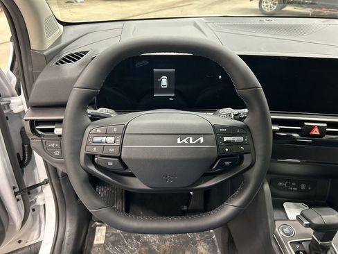 New 2026 Kia Sportage EX w/ EX Panorama Roof Package image 13