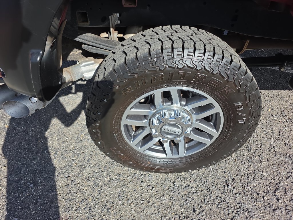 Used 2019 Ford F250 Lariat w/ Lariat Ultimate Package AWD/4WD image 37